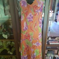 Abito lungo arancione floreale