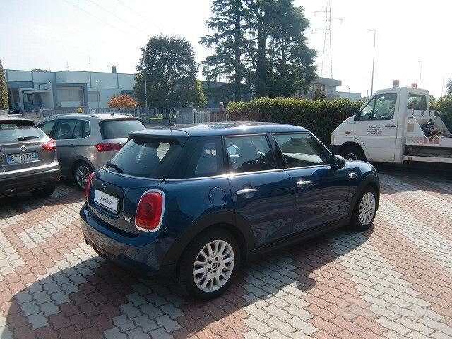Mini One 2015 photo 3