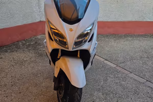 Scooter Suzuky Burgman 400 anno 2017
