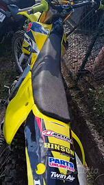 Suzuki rmz