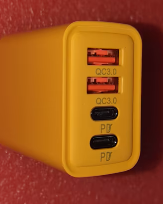 caricatore rapido telefono 4 porte C 3.0 USB 120W