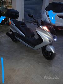 Yamaha Majesty 250