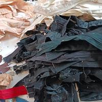 Stock: 5Kg  di cerniere e agganciature miste | 40€