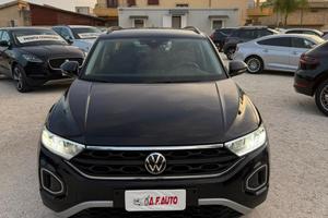 VOLKSWAGEN T -ROC