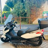 Scooter kymco downtown 125