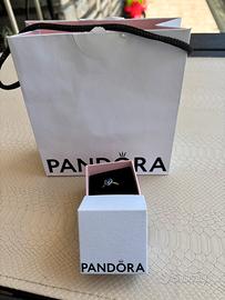 Anello pandora