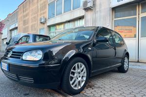 Volkswagen Golf 1.6 16V cat 3 porte Highline NEOPA