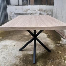 tavolo moderno