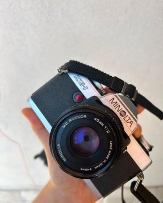 Minolta XG-1 vintage con obiettivo 45mm f/2 e Auto