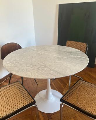 Tavolo rotondo in marmo, base staccabile