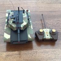 Carro armato rafiocomandatl idea x Natale!