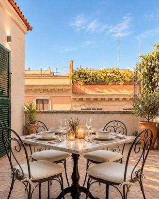 Attico / Mansarda di 125 m² con 4 locali a Roma