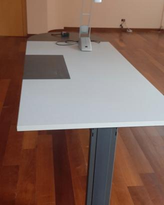scrivania professionale