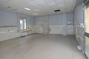 Capannone con sovrastante abitazione mq 800