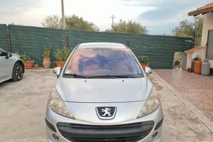 PEUGEOT 207 1.4 HDi – 70 CV
