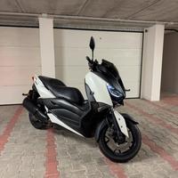 Yamaha X-Max 300 - 2017