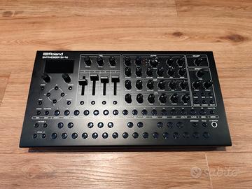 ROLAND SH4-D