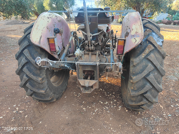 Trattore Massey Ferguson