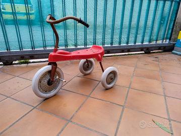 Triciclo vintage