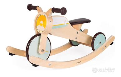 Triciclo dondolo
