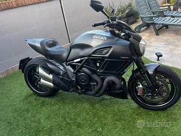 Diavel 1200 asphalt grey