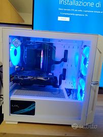 White PC gaming fascia media 