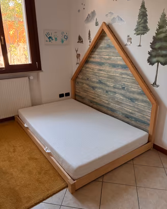 Letto casetta piazza e mezza + materasso