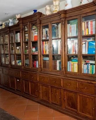 Grande libreria antica