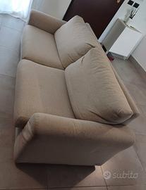 divano letto Poltronesofa' €250,00 