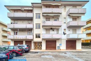 Magazzino piano terra