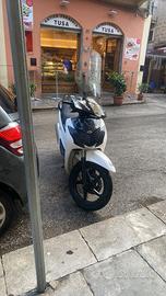 sh 125 2010 in buone condizioni