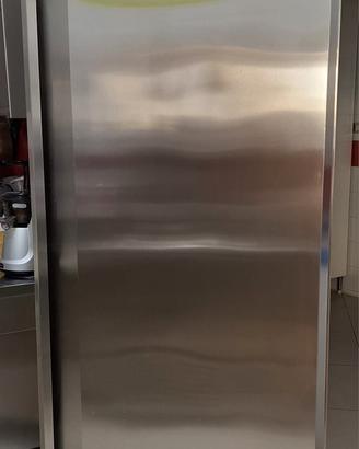 Frigo armadio conservatore