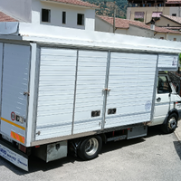 Iveco Daily con tenda automatica