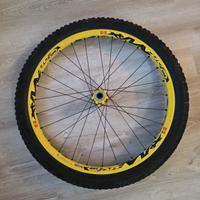 Ruote mavic con gomma maxxis