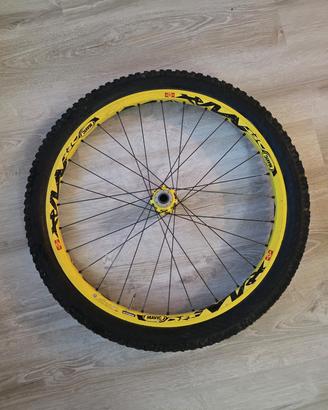 Ruote mavic con gomma maxxis