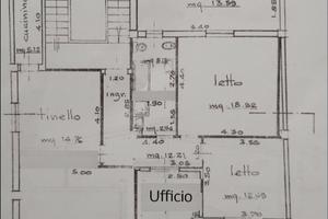 Trivano con terrazza a livello