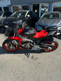 Aprilia Tuono 660