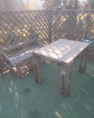 Tavoli con pallet