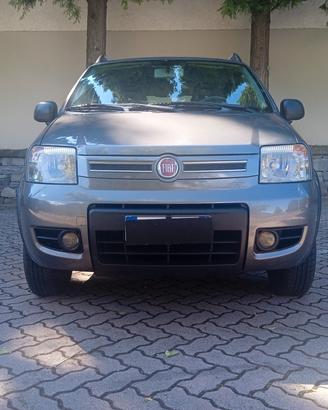 Fiat Panda 1.3 MJT 16V DPF 4x4 Climbing