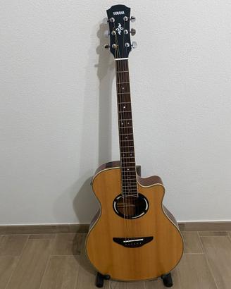 Chitarra acustica elettrificata Yamaha APX 500 ii