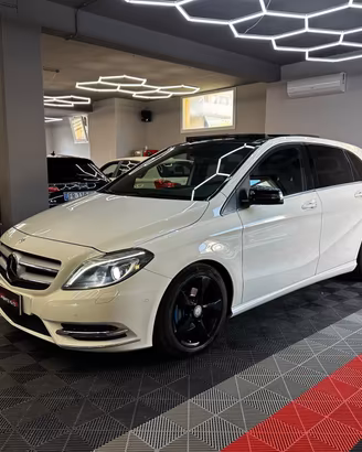 Mercedes-Benz Classe B 200 CDI TETTO - FABIANOAUTO