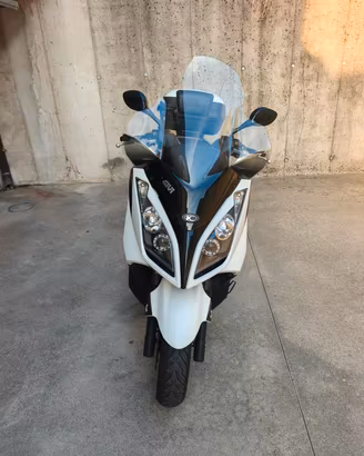 Kymco downtown 300i abs