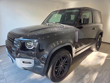 Land Rover Defender 90 3.0D I6 AWD Auto X-Dynamic 
