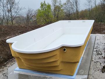 Piscina a Scale Romane Mt 10,30 x 3,65 H 1,50