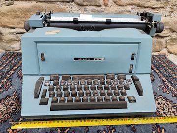 Macchina da scrivere OLIVETTI RAPHAEL