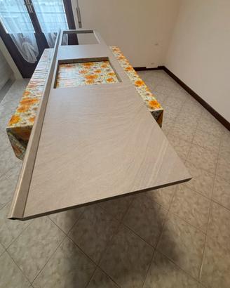 Top piano cucina con alzatina