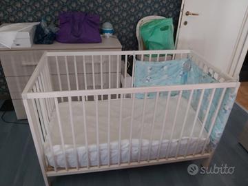 culla legno con materasso e accessori