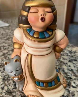 Cleopatra Thun Privée