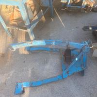 Sollevatore idraulico per cambi e differenziali