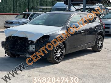 Ricambi usati volvo v60 2.0 d 2011 sigla d5204t2